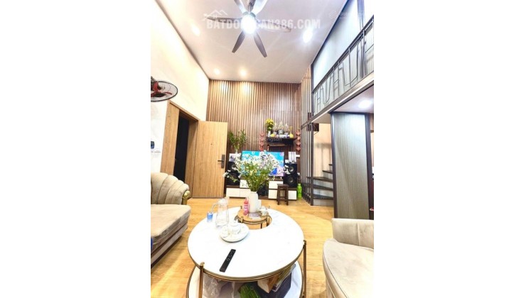 BÁN NHÀ PHỐ VĂN MIẾU THOÁNG SẦM UẤT Ô TÔ CỬA NHỈNH 12 TỶ