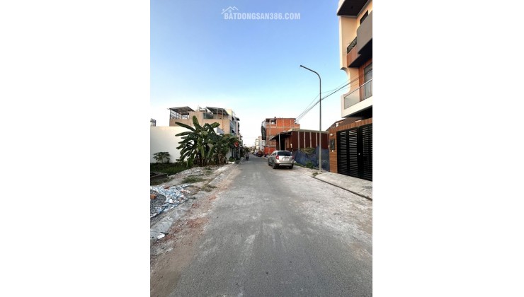 Bán nhà 4 tầng Ngô Chí Quốc Bình Chiểu Thủ Đức - 65m2  - Đường 8m - 6 Tỷ