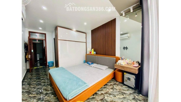 bán nhà 3 tầng mặt đường ngô thì nhậm gần cầu công trắng, giá chỉ 46xx mà kinh doanh rất tốt