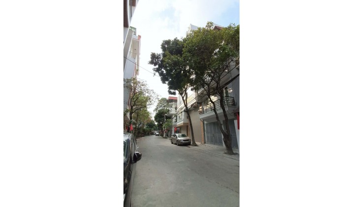 MẢNH ĐẤT ĐẸP XÂY TỔ ẤM TẠI VIỆT HƯNG – 61M2- 1x Tỷ--Ô TÔ TRÁNH ĐỖ - VỈA HÈ [0372311369]