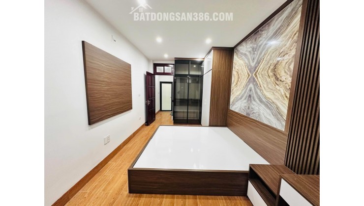 NHÀ ĐẸP LÔ GÓC THẠCH BÀN - SÁT AEON MALL - 4 TẦNG Ở NGAY - CHỈ 5.65 TỶ