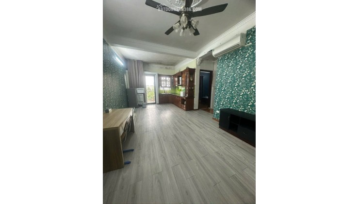 Cho thuê căn hộ khu H Việt Hưng diện tích 75m2, bao gồm 2 phòng ngủ và 1 vệ sinh
