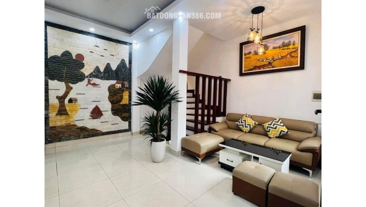 BÁN NHÀ PHÚC LỢI LONG BIÊN 30M2 - 5 TẦNG - Ô TÔ ĐỖ CỔNG - CHỈ 5.9 TỶ