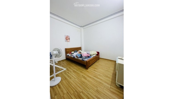 Bán nhà Hiệp Bình Phước Thủ Đức - 64m² (8x8m) - 3 Tầng Full Nội Thất - Giá 5.4 Tỷ