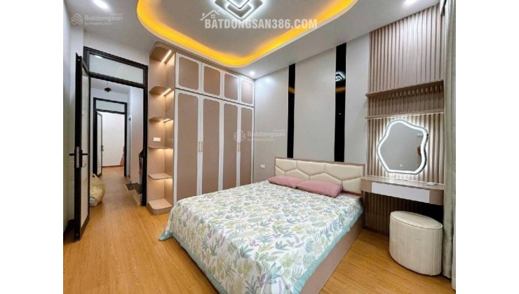 Bán nhà Hoàng Liệt dt50m2 x5T,ngõ oto tránh,thang máy,nhà mới,9,35 tỷ