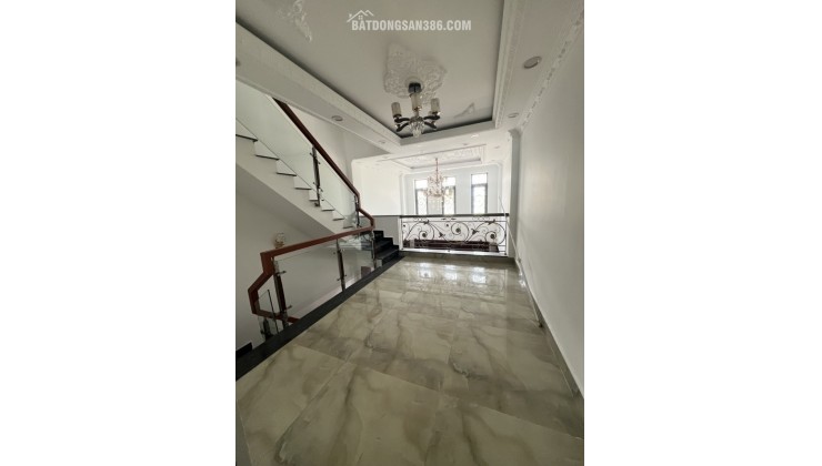 Bán nhà 4 tầng mặt phố Đường số 5 Linh Xuân Thủ Đức - View Phạm Văn Đồng - 10.2 Tỷ