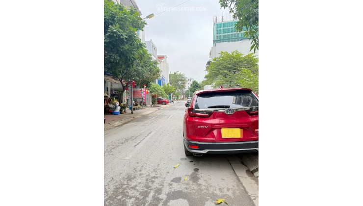 BÁN ĐẤT MẶT PHỐ PHÚC LỢI - KINH DOANH ĐỈNH - 65M2 - NHỈNH 10 TỶ.[0372311369]