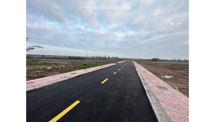 BÁN GẤP LÔ ĐẤT, 102m, mặt tiền 6m, nhỉnh 1 tỷ, đặc khu kinh tế Ninh Cơ, Ninh Bình