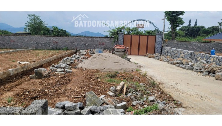  ĐẤT NGHỈ DƯỠNG GẦN HỒ ĐỒNG CHANH  Cư Yên – Lương Sơn – Hòa Bình