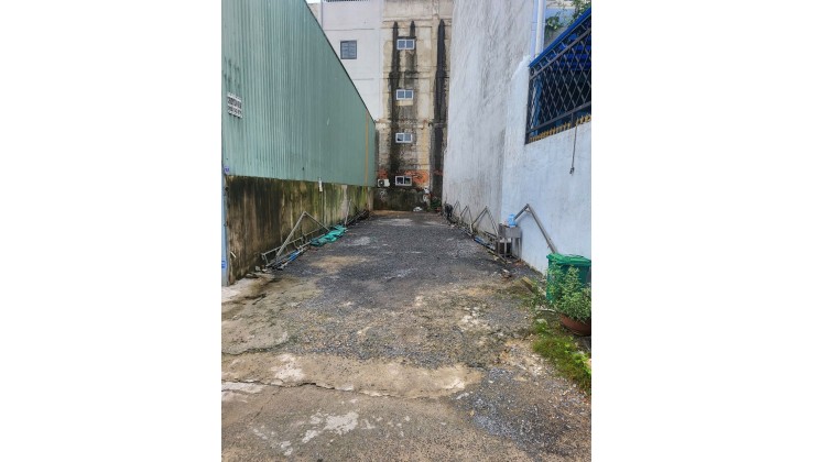 ĐẤT NGỘP BÁN GẤP ĐẤT VỊ TRÍ ĐẸP MẶT  TIỀN TÔ NGỌC VÂN vô 40m