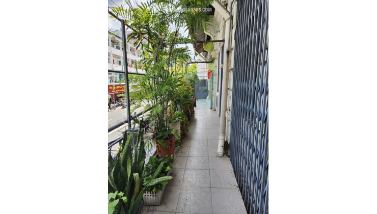 Chính chủ cần bán căn nhà lầu 1 tại 49D Trần Hưng Đạo, Phường Án Đông (P.5 cũ), Quận 5