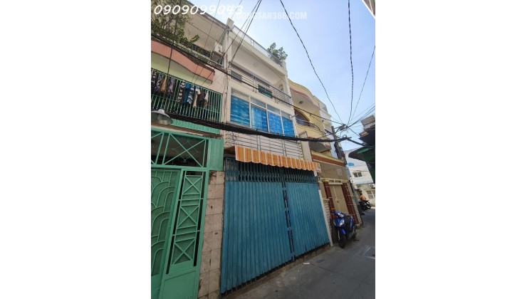 NHÀ BÁN TRUNG TÂM PHÚ NHUẬN SÁT BÊN PHỐ ẨM THỰC PHAN XÍCH LONG
HẺM TRƯỚC NHÀ GẦN 4M OTO THÔNG CHƯA TỚI 50M RA MT - DT 28M 4 TẦNG 4X7M TIỆN DI CHUYỂN