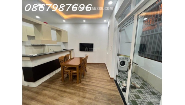 Nhà 1 trệt 1 lầu hẻm 3m cách chợ Phương Sài 50m .