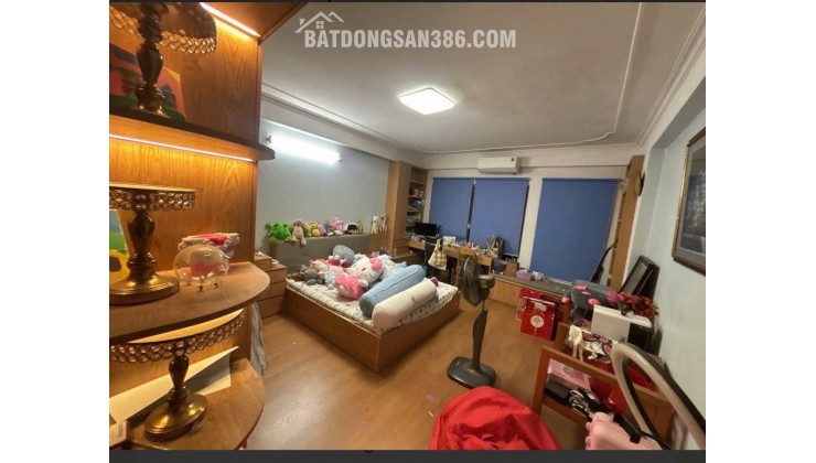 Bán nhà 5 tầng phố Bà Triệu Hà Đông 8,6 tỷ