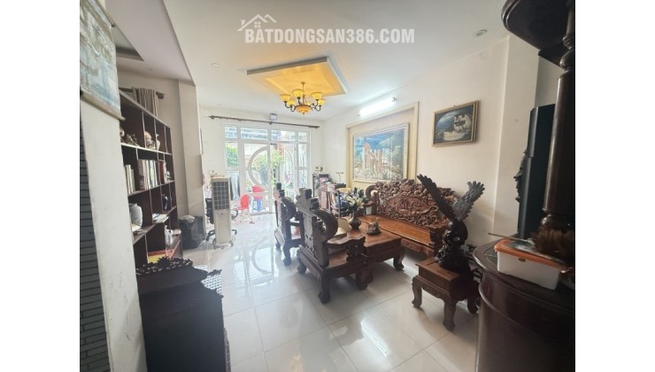 Bán Biệt Thự Mặt Tiền Linh Đông Thủ Đức -243m2 ngang 7m  - Vừa Ở Vừa Kinh Doanh - 36 Tỷ