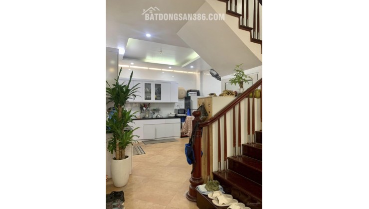 Bán nhà Kim Giang 46m2x5T, giá chỉ 8.15 tỷ, ngõ cực rộng, thoáng, ở luôn