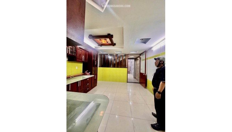 CẮT LỖ GẦN 1 TỶ – NHÀ 5 TẦNG GÒ VẤP. 64M2 – Ô TÔ NGỦ TRONG NHÀ – CHỈ 9.X TỶ.