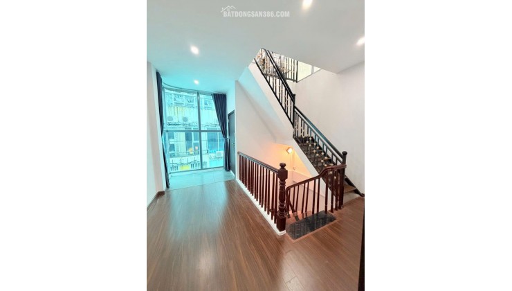 Hàng Hiếm- Chính chủ bán nhà Minh Khai- Nhà siêu mới 5 Tầng- Tặng Full nội thất cao cấp