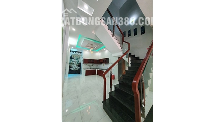 CHO THUÊ NHÀ 80M2, 2PN 1 TRỆT 1 LẦU + NỘI THẤT HẺM RỘNG 6M ĐƯỜNG TL37, KP1, P.THẠNH LỘC, Q.12