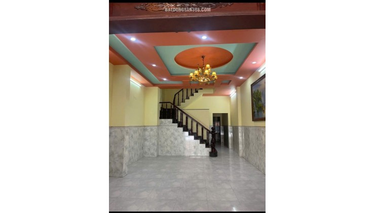 Bán nhà mặt phố 5 tầng Bình Tân: 90m2, 4PN, sổ hồng, vị trí vàng, giá 15 tỷ. Liên hệ 0935911385. Cơ hội an cư lý tưởng!