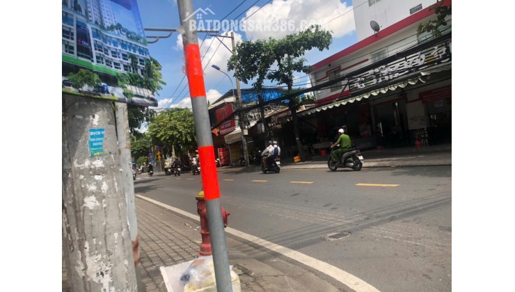 BÁN CĂN GÓC 2 MẶT TIỀN ĐƯỜNG LÂM VĂN BỀN , QUẬN 7 .DT: 17x7 . Đang cho thuê 100tr/th .Giá : 36,8 Tỷ