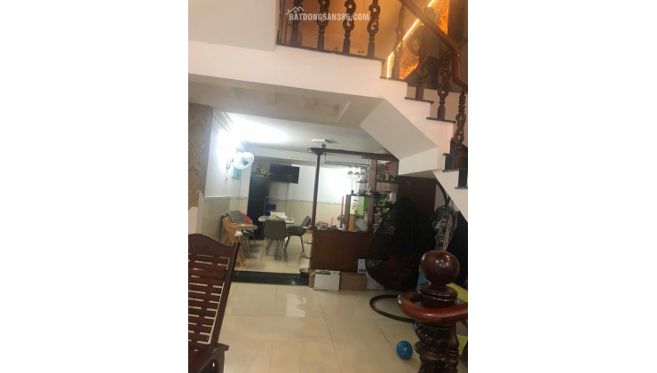 Bán nhà mặt tiền đường 13, phường Tân Kiểng, Quận 7. 4x18m 3 lầu