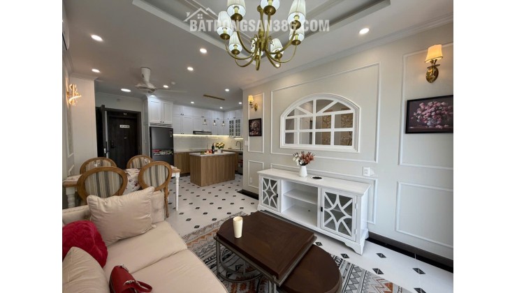 Căn hộ 80m2 Lavida Plus Q7: Giá 5.7 tỷ, 2PN, view đẹp, sổ hồng, Nguyễn Văn Linh, tầng cao, vị trí vàng, liên hệ 0902828026.