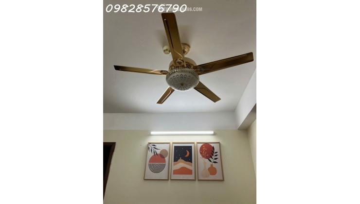 Gold Tower 275 Nguyễn Trãi 141m 3PN 2wc  full đồ BC Đông Bắc