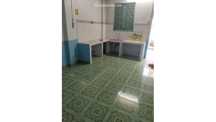 Cho thuê nhà nguyên căn ngay chợ Long Thạnh, xã Cần Giờ 70m2 chỉ 9tr/th. Lh:0932234469.