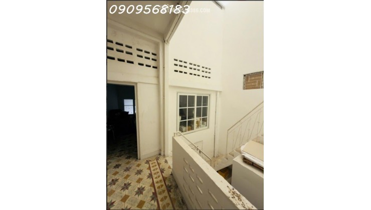 Bán Nhà mặt tiền đường Tùng Thiện Vương P11, Q8 cũ - Giá chỉ 12 Tỷ thương lượng chính chủ