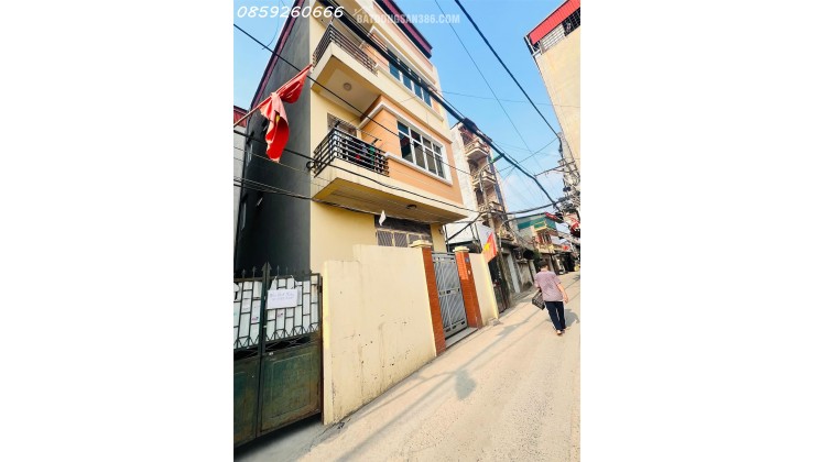 Bán nhà lô góc gần hồ điều hòa Từ Liêm ô tô tránh – vị trí đẹp. ô tô đỗ ngày đêm.