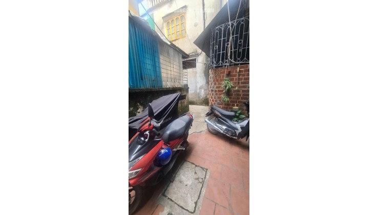 BÁN NHÀ PHỐ LĨNH NAM, GẦN PHỐ, GẦN CHỢ, GẦN TRƯỜNG ĐẠI HỌC DT31M