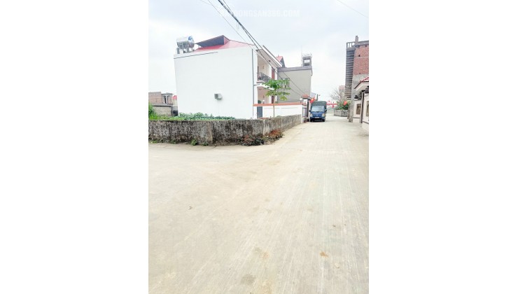 Lô đất 130 m2 - MT 5m. Full Thổ cư, đường xe công ten nơ.  Tại Yên Dũng, Bắc Giang .Giá 1.48 tỷ