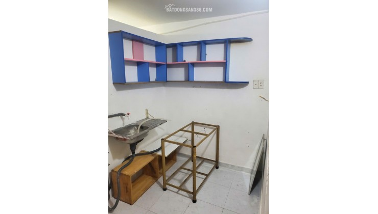 CHO THUÊ PHÒNG TRỌ 1/8 ĐƯỜNG SỐ 10 PHƯỜNG TÂN HƯNG, 18M 2,8TR/TH. LH:0919005798.