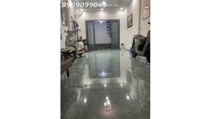 GẤP BÁN NGUYỄN VĂN QUÁ Q12 DT GẦN 100M
HXH ĐỖ CỬA NHÀ,NHÀ CÒN MỚI-2TẦNG
GIÁ CHỈ 3.9 TỶ.