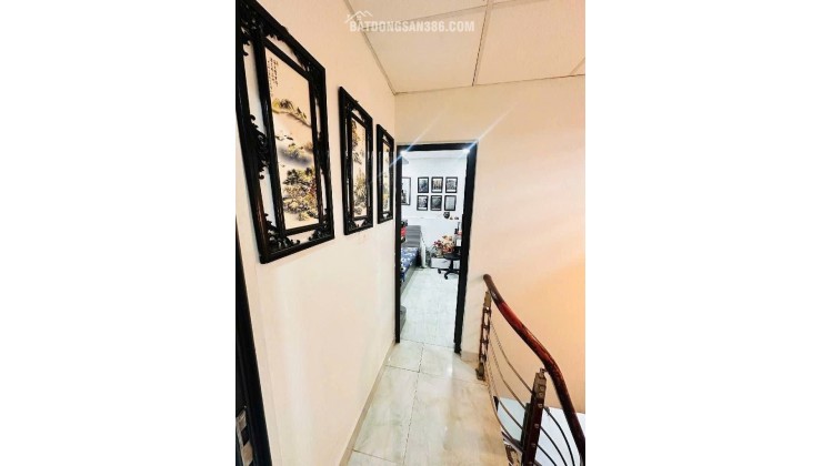 Nhà Kim Ngưu - 24m - 5 tầng - Hơn 5 tỷ - Giao dịch sang tên trong ngày