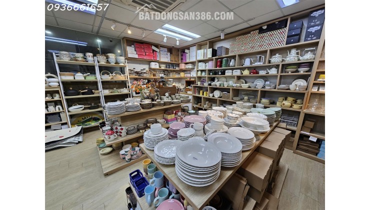 ĐỘC BẢN DI SẢN - VỊ THẾ GIA TỘC TRƯỜNG TỒN