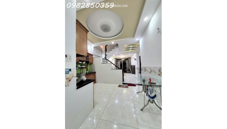 r5 T.Ỷ 5 - HẺM XE HƠI - 79M² - NGANG 5M, NỞ 6.8M