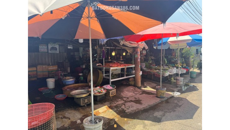 Bán nhà mặt phố Đức Hòa, Long An: 125m2, 5.6 tỷ, sổ hồng, vị trí vàng đường 20, tiềm năng tăng giá, liên hệ 0935911385!