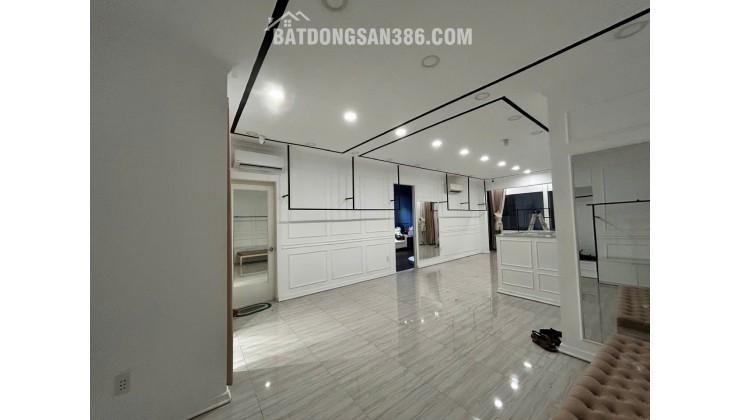 CHO THUÊ MĂT BẰNG NGAY TRUNG TÂM QUẬN 1 LÀM SHOP CTY...17TR/TH/65M2. LH:0903649102