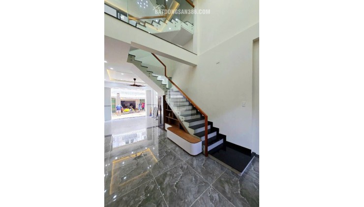 BÁN NHÀ TẠI LÃ XUÂN OAI, LONG TRƯỜNG, QUẬN 9 , 50M2 SHR CHỈ 6.9 TỶ. LH:0332456604( NGỌC )