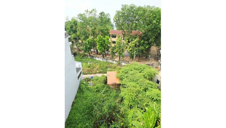 BÁN NHÀ TẠI LÃ XUÂN OAI, LONG TRƯỜNG, QUẬN 9 , 50M2 SHR CHỈ 6.9 TỶ. LH:0332456604( NGỌC )