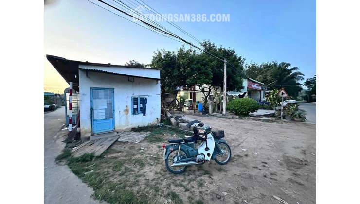 BÁN DÃY TRỌ 5 PHÒNG TẠI TÂY NINH, DT 199,8M2 SHR CHỈ 1.3TỶ. LH:0931821989.