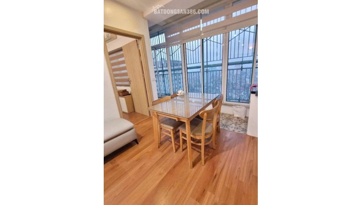 Nhà Bà Triệu - Xuống nhà là ra MẶT PHỐ!- Có 102 trong khu vực