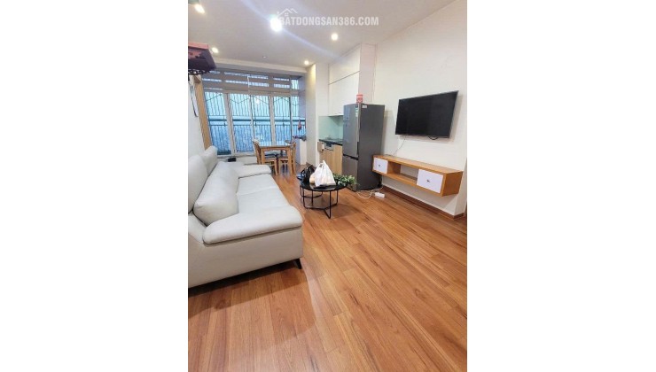 Nhà Bà Triệu - Xuống nhà là ra MẶT PHỐ!- Có 102 trong khu vực