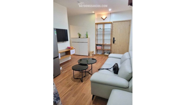 Nhà Bà Triệu - Xuống nhà là ra MẶT PHỐ!- Có 102 trong khu vực