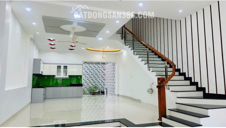 NHÀ MẶT TIỀN 6M-100M2- GẦN SIÊU THỊ GO-KHAI THÁC KINH DOANH LUÔN