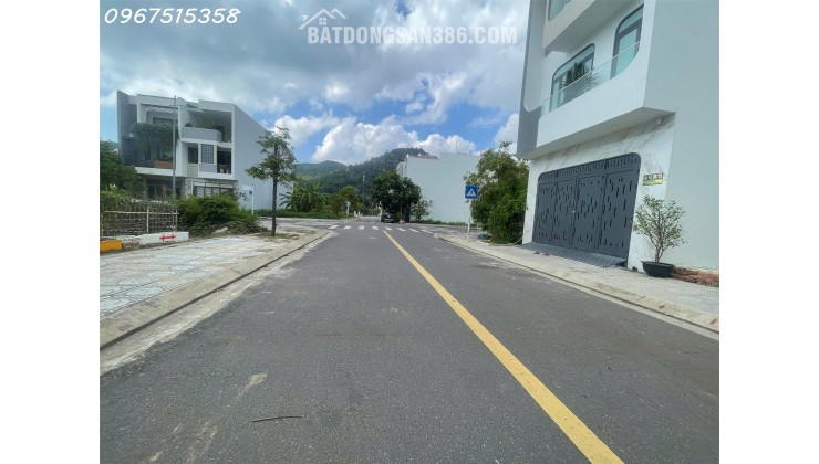 ĐẤT ĐẸP 104M2 - KĐT NAM VĨNH HẢI- CÁCH CHỢ VĨNH HẢI CHỈ 200M-DÂN CƯ ĐÔNG ĐÚC VÀO Ở NGAY