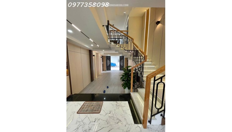 NHÀ ĐẸP HIẾM NGÃ TƯ GA – SÁT GÒ VẤP