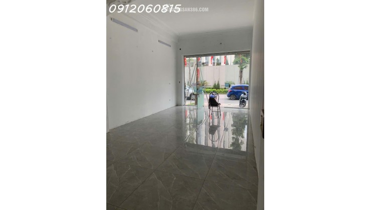 Khi nhịp đập Vĩnh Cửu của những cỗ máy thời gian hòa cùng hơi thở nghìn năm của đất Kinh Kỳ